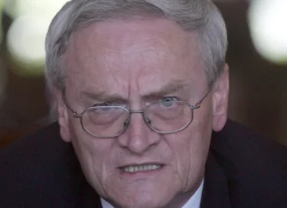 Bombă în lumea spionilor. Fostul șef al serviciilor secrete germane (BND), arestat chiar pentru spionaj!