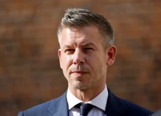 Magyar procedează la fel ca Orban. Ungaria blochează aderarea Ucrainei și Moldovei la UE!