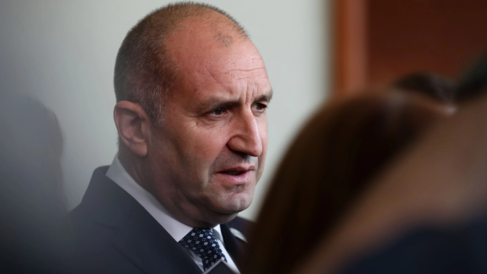 Încă o lecție de la Bulgaria. Țara vecină nu mai vrea să plătească pentru armele destinate Ucrainei! Încă o lecție de la Bulgaria. Țara vecină nu mai vrea să plătească pentru armele destinate Ucrainei!