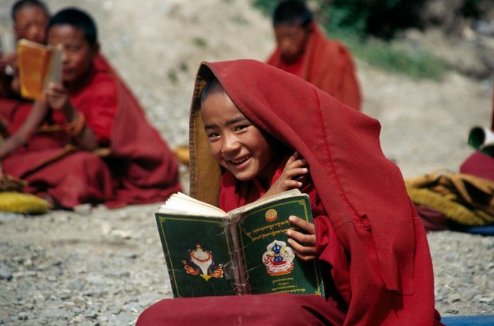 FRUMENTARIUS: China, SUA și India se vor confrunta pentru impunerea următorului Dalai Lama! FRUMENTARIUS: China, SUA și India se vor confrunta pentru impunerea următorului Dalai Lama!
