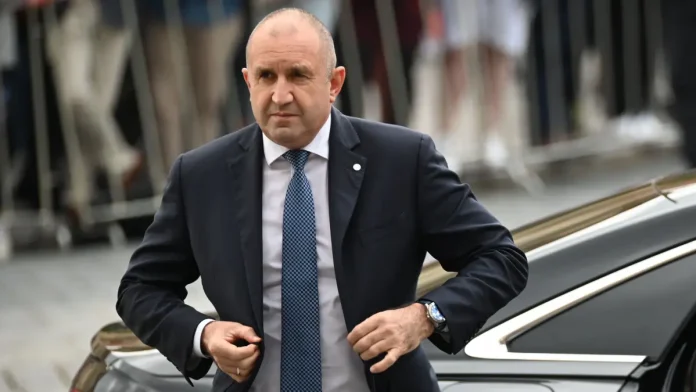 Rumen Radev acuză România că a provocat Rusia să lanseze ultimele atacuri cu drone din Marea Neagră Rumen Radev acuză România că a provocat Rusia să lanseze ultimele atacuri cu drone din Marea Neagră